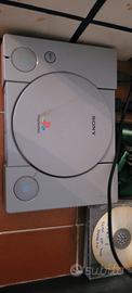 PlayStation 1 con scatola originale e accessori