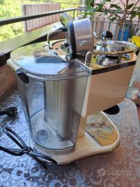 Macchina caffè DeLonghi