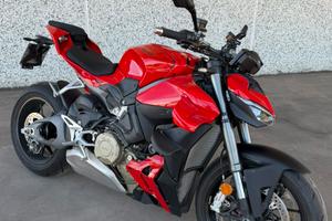 Ducati streetfighter V4