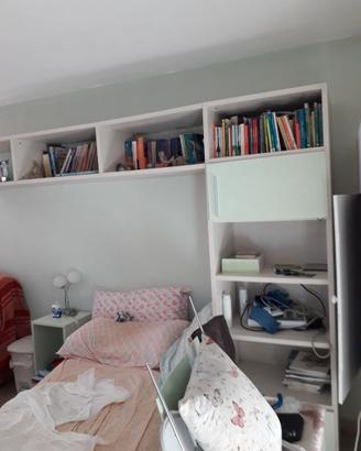 Mobili sia per salotto che camera