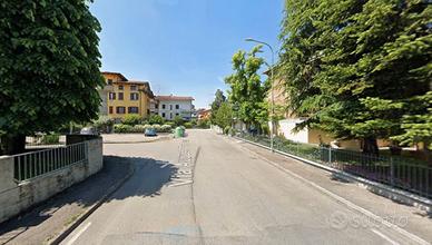 Nuovo monolocale arredato con garage