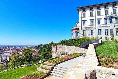 Box / Garage di 18 m² a Bergamo