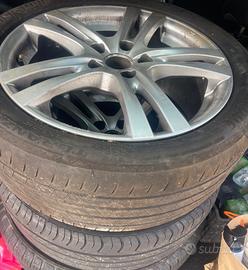 2 ruote Bridgestone in buone condizioni