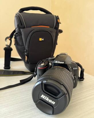 Nikon D3500 , obiettivo 18-105 VR , borsa