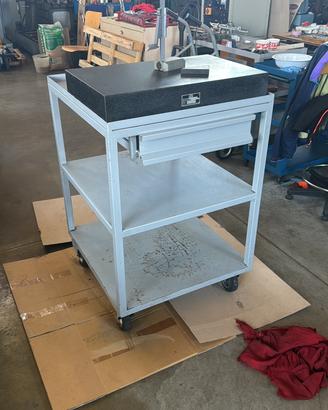 Piano in granito grado 0 con carrello con ruote