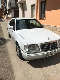 Mercedes 200 ce