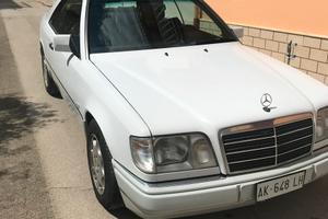 Mercedes 200 ce
