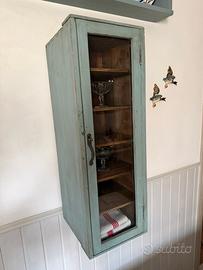 Vetrina da bottega vintage