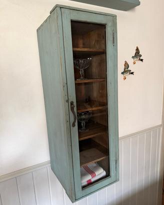 Vetrina da bottega vintage