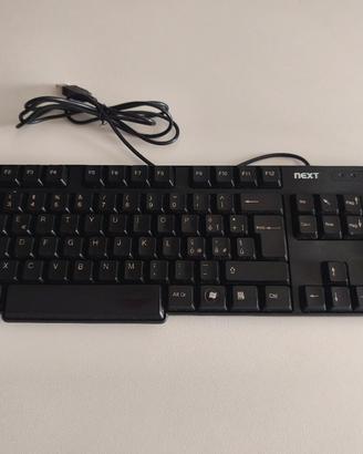 Tastiera next con presa USB