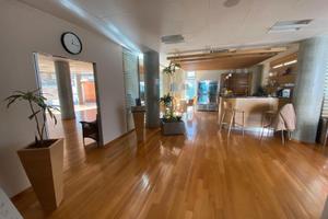 Locale commerciale arredato