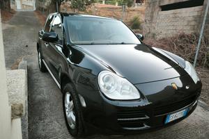 Porsche Cayenne 3.2 GPL