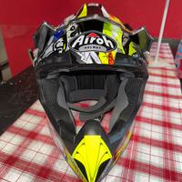 Casco Airoh Helmet
