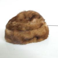 CAPPELLO IN PELLICCIA DI VISONE DI BUONA FATTURA