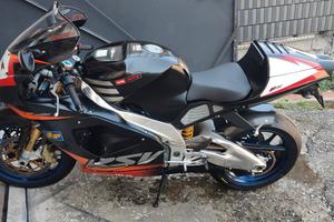 Aprilia RSV 1000