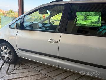 Ford Galaxy 7 posti