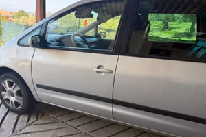 Ford Galaxy 7 posti