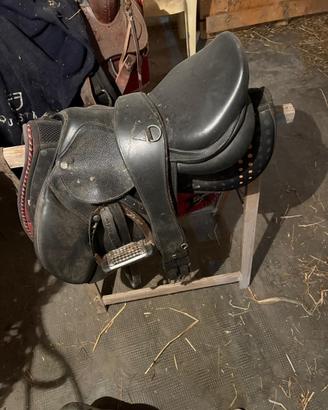 Sella inglese cavallo