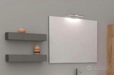 Specchio nuovo ancora imballato