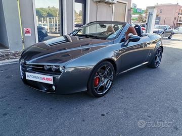 Alfa Romeo Spider 1750 TBi