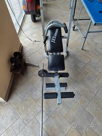 Panca piana + bilanciere, manubri e pesi