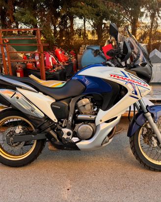 Honda Transalp 700