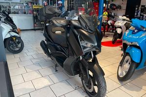 Yamaha X-Max 300