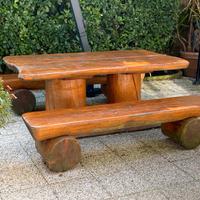 Tavolo da giardino in larice