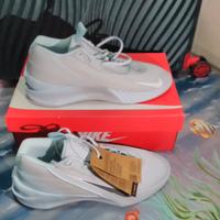 Nike originali con logo