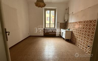 BILOCALE VIALE LUNIGIANA