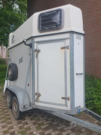 `carrello per trasporto cavalli