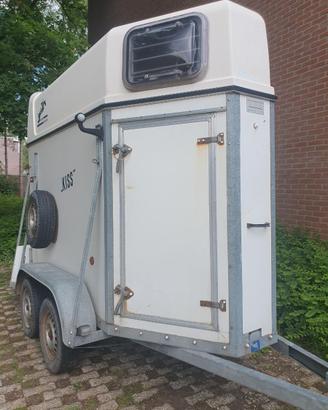 `carrello per trasporto cavalli