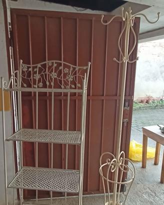 appendiabito e libreria richiudibile