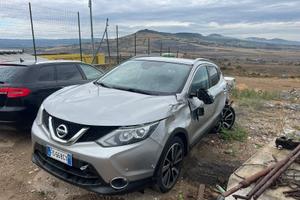 Qashqai  tekna incidentato