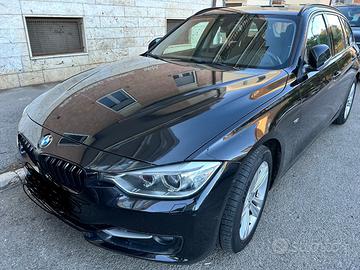 BMW SPORT TOURING 2013 Allestimento M/line