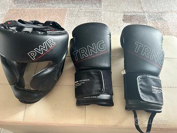 Guantoni e casco da boxe misure da ragazzino