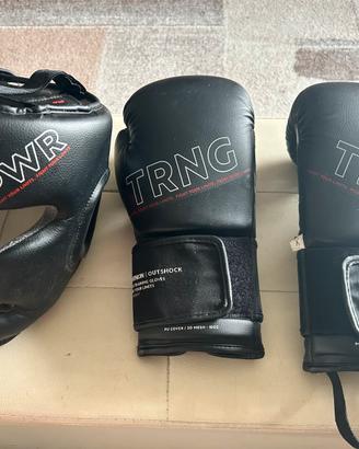 Guantoni e casco da boxe misure da ragazzino