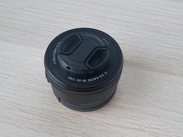 Obiettivo 16-50mm per mirrorless Sony