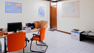 UFFICIO A PALAZZOLO SULL'OGLIO