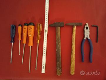 Cacciaviti, Martelli, Pinza e Brugola