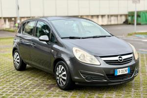 Opel corsa 1.2 benzina/GPL
