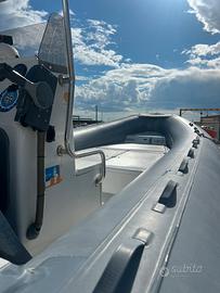 Gommone asso 61
