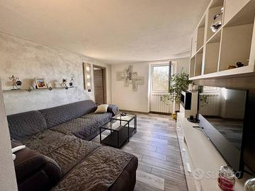 Villa di 70 m² con 3 locali a Bolano