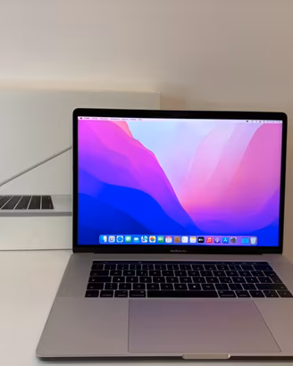 MacBook Pro 15” i7 Garanzia 12 Mesi Fattura Apple