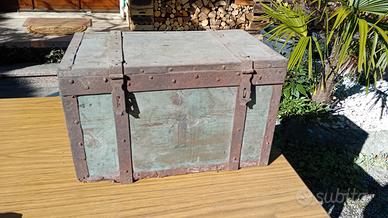 Baule Militare Antico