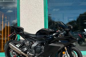 YAMAHA YZF R9 - 2025