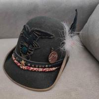 Cappello alpino originale con medaglia