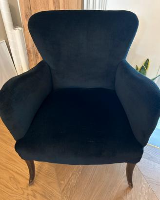 Poltroncina classica francese
