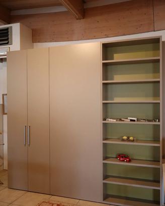 Armadio/Cabina nobilitato