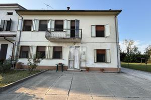 CASA SEMINDIPENDENTE A SAN BENEDETTO PO